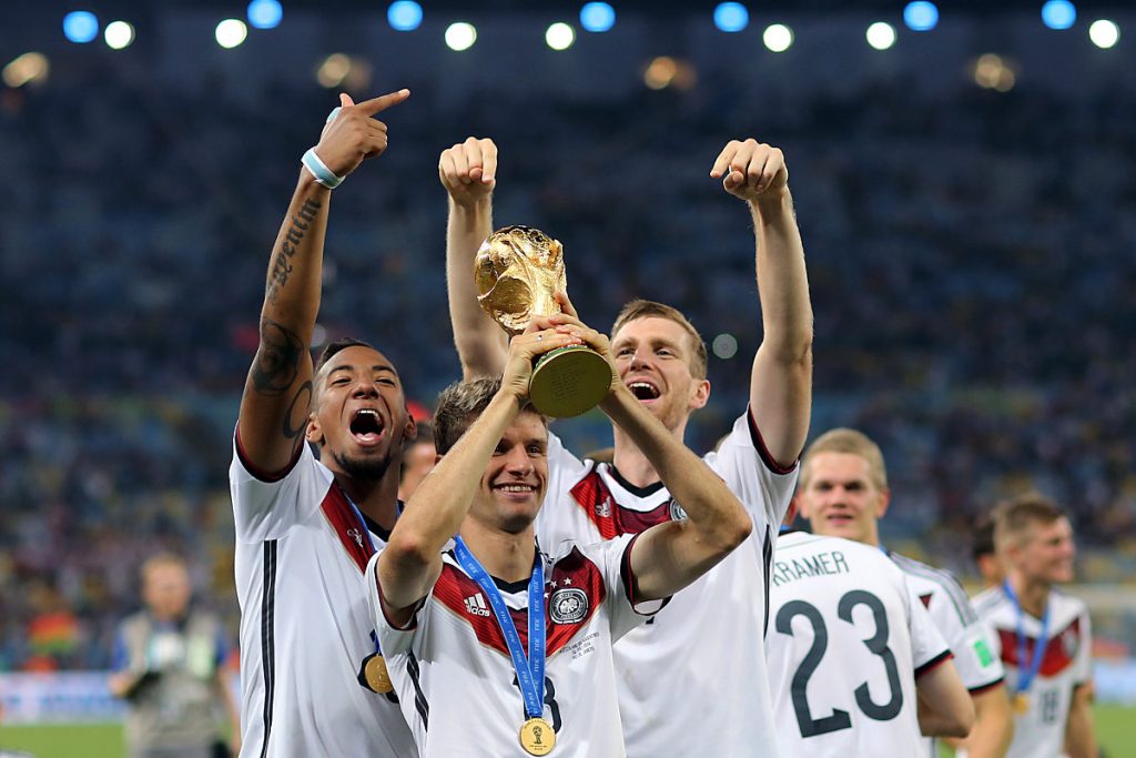 Weltmeister Deutschland spielt in Liga A gegen andere Fußballnationen (Foto shutterstock)